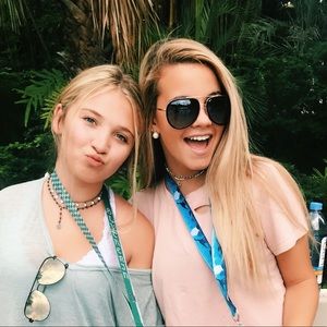 Meet your Posher, Isabella